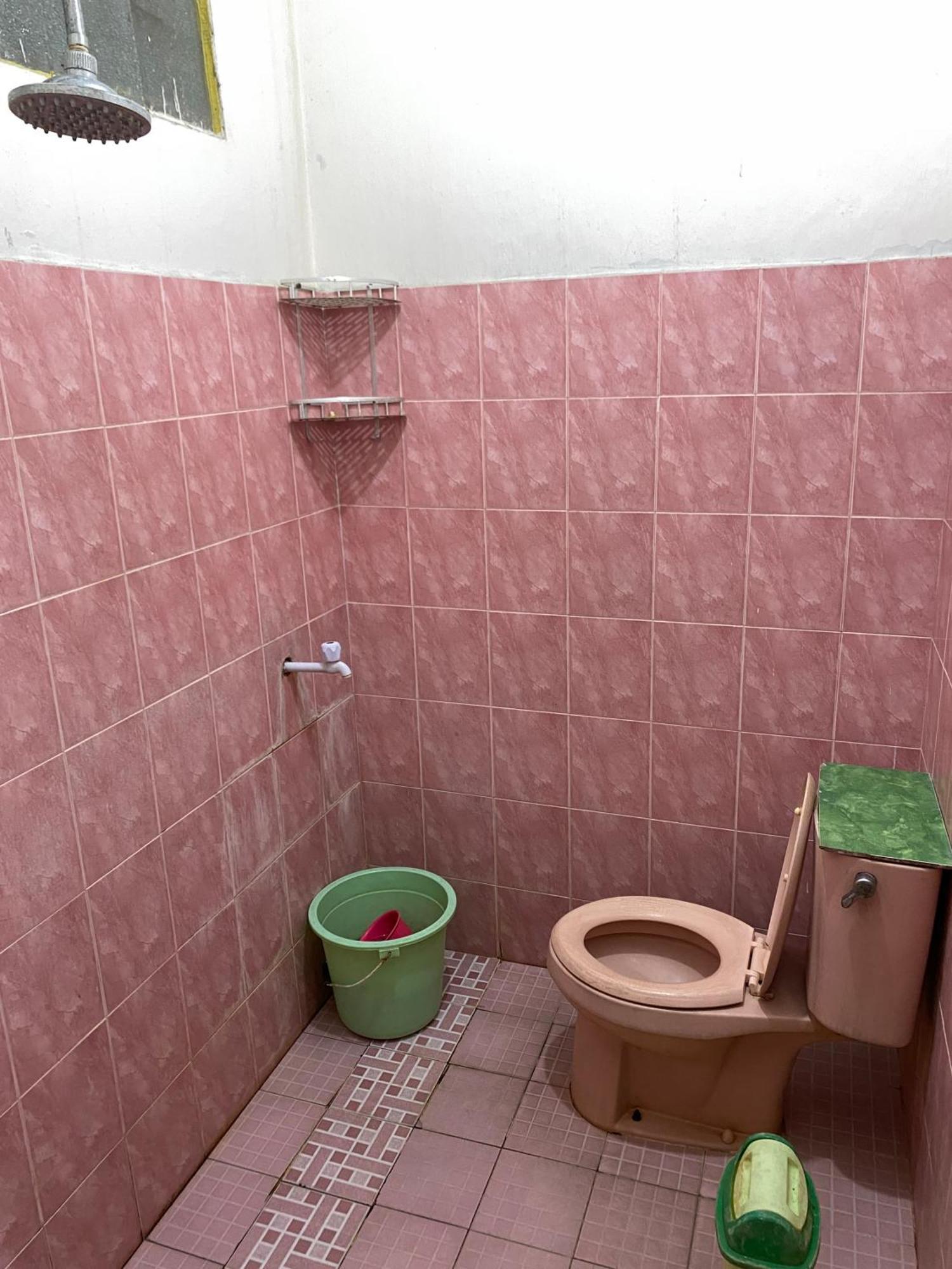 Parikesit Guest House Γιογκιακάρτα Εξωτερικό φωτογραφία