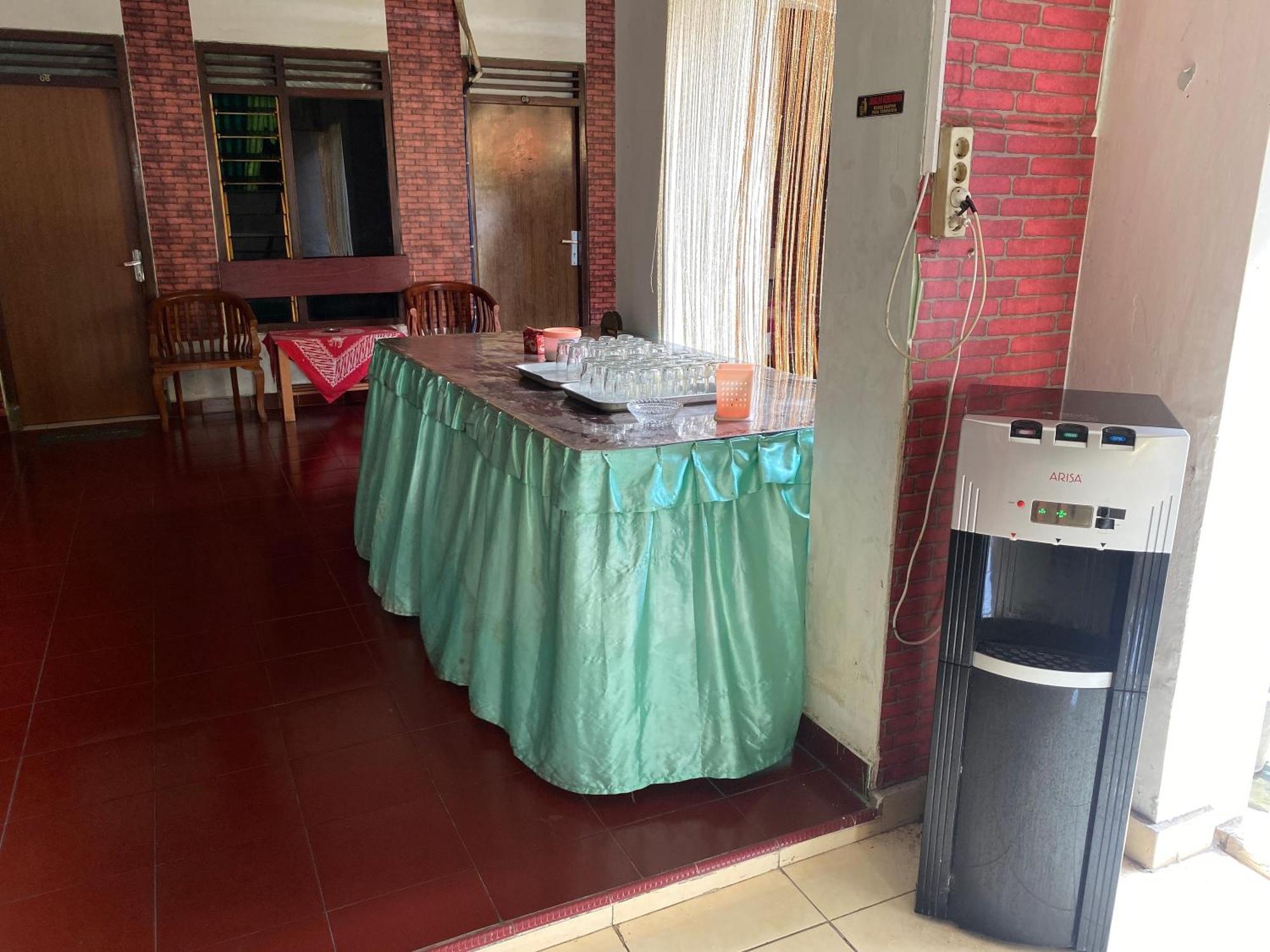 Parikesit Guest House Γιογκιακάρτα Εξωτερικό φωτογραφία