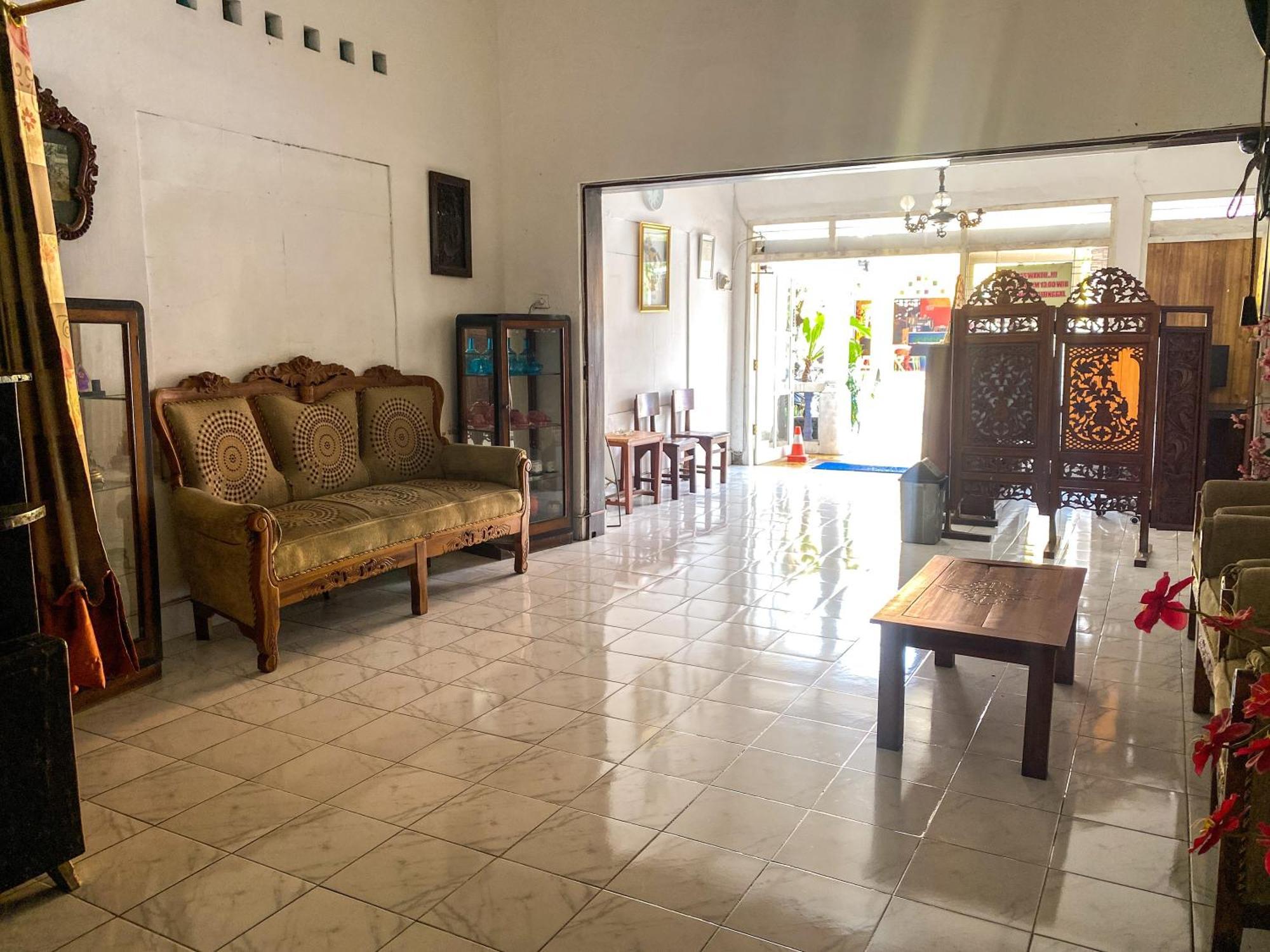 Parikesit Guest House Γιογκιακάρτα Εξωτερικό φωτογραφία
