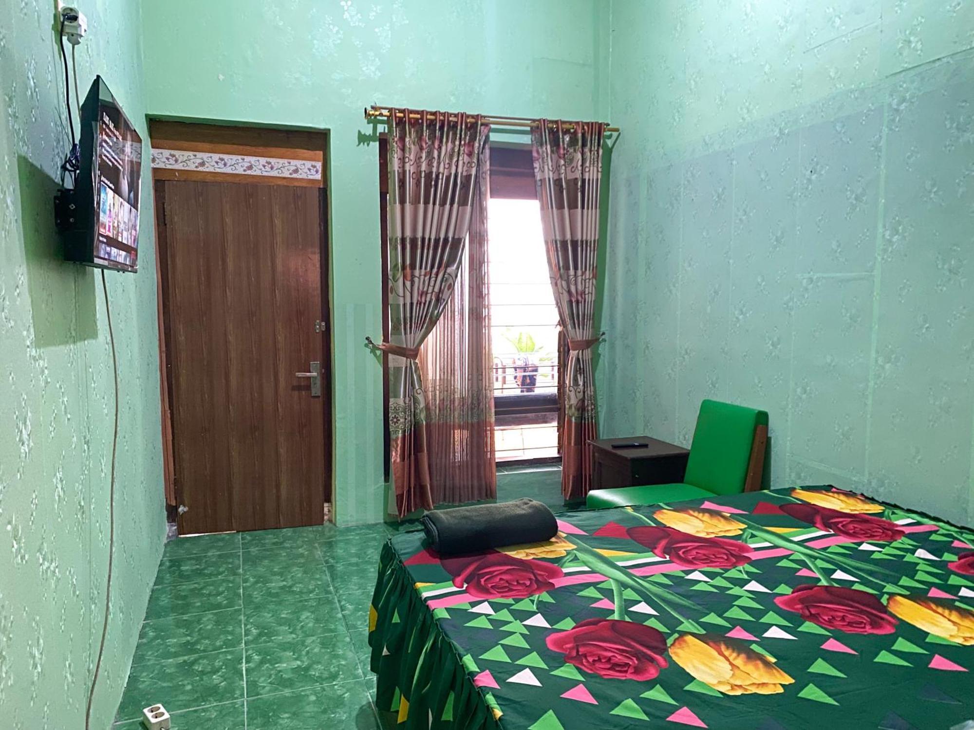 Parikesit Guest House Γιογκιακάρτα Εξωτερικό φωτογραφία